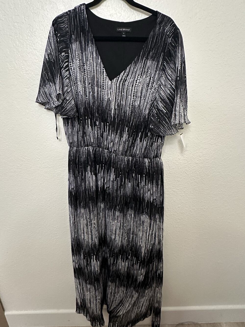 Lane Bryant Black White Abstract Print Faux Wrap Maxi Dress Plus Size Tie Waist